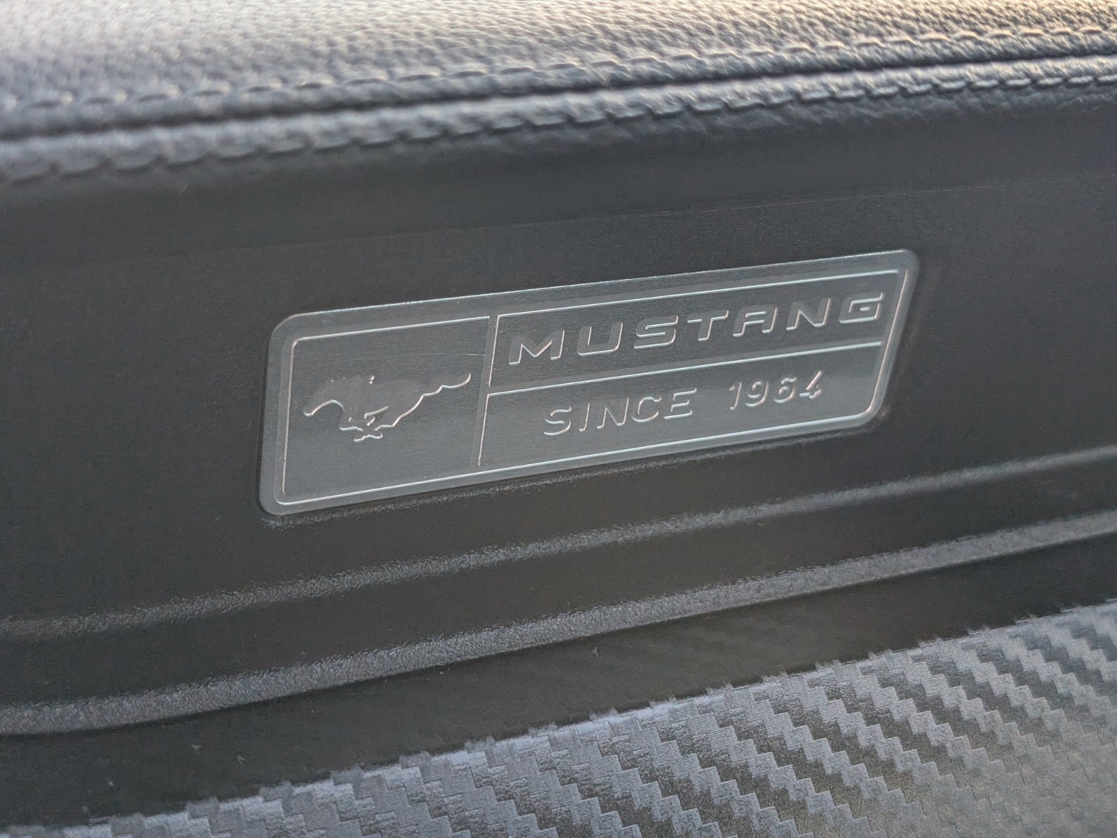 2016 Ford Mustang V6