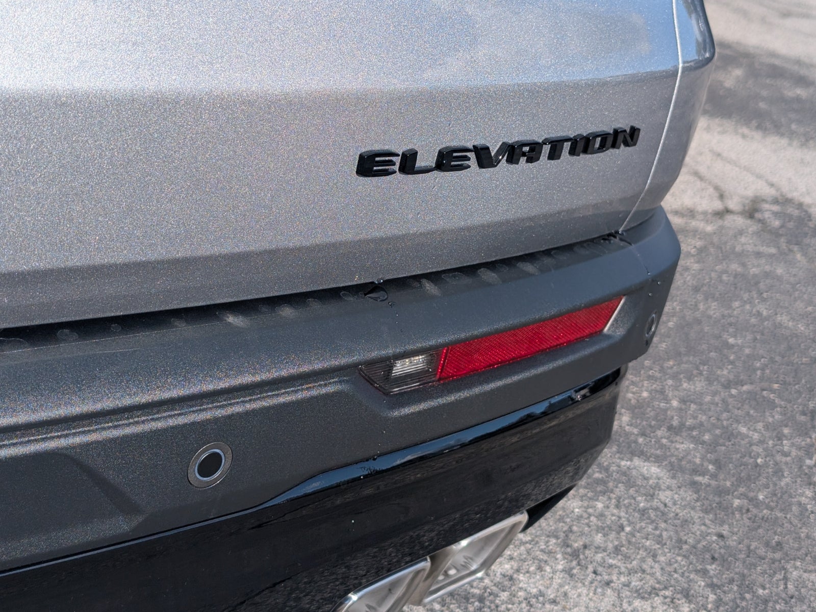 2027 GMC Acadia Elevation