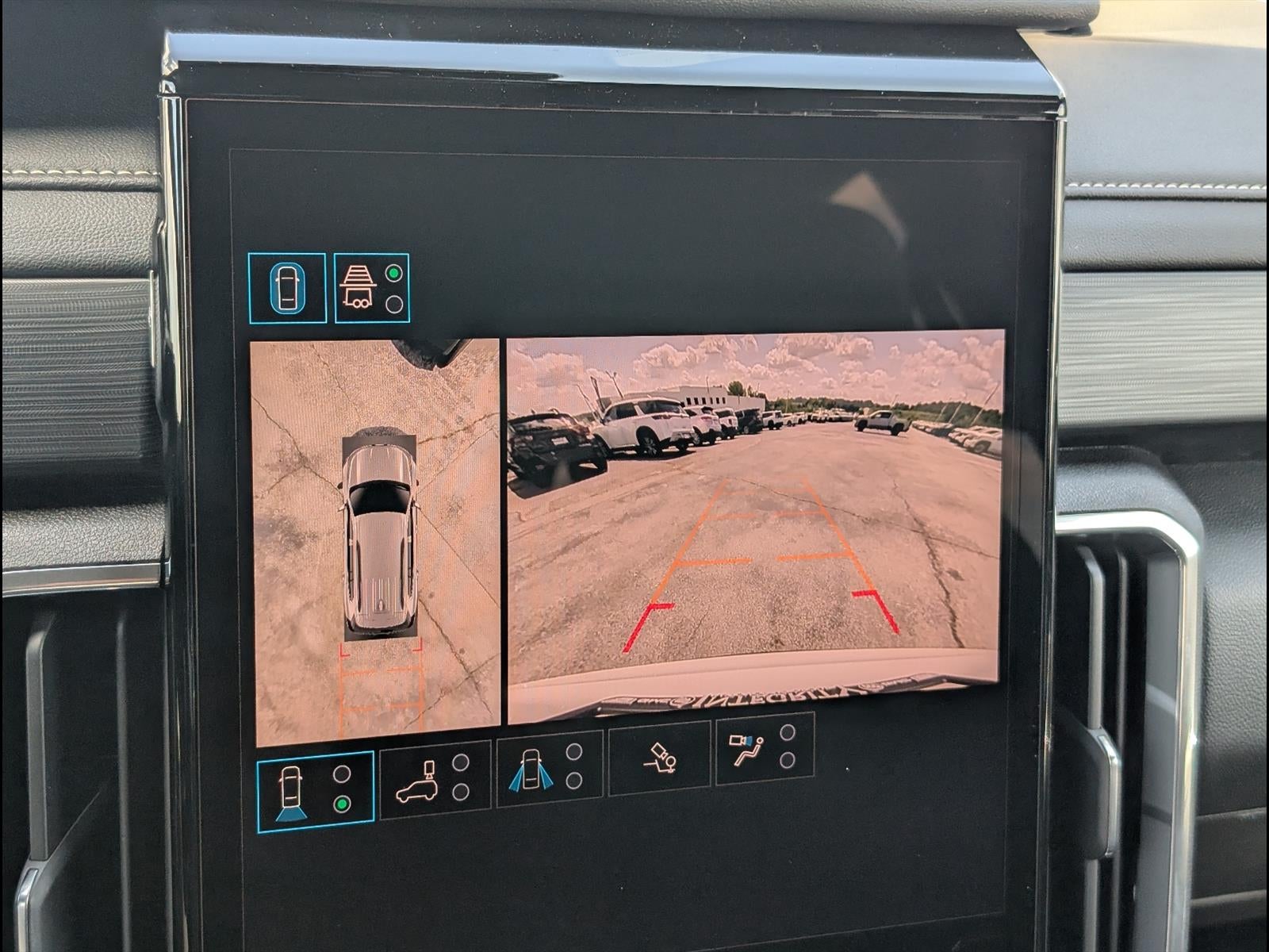 2027 GMC Acadia Elevation