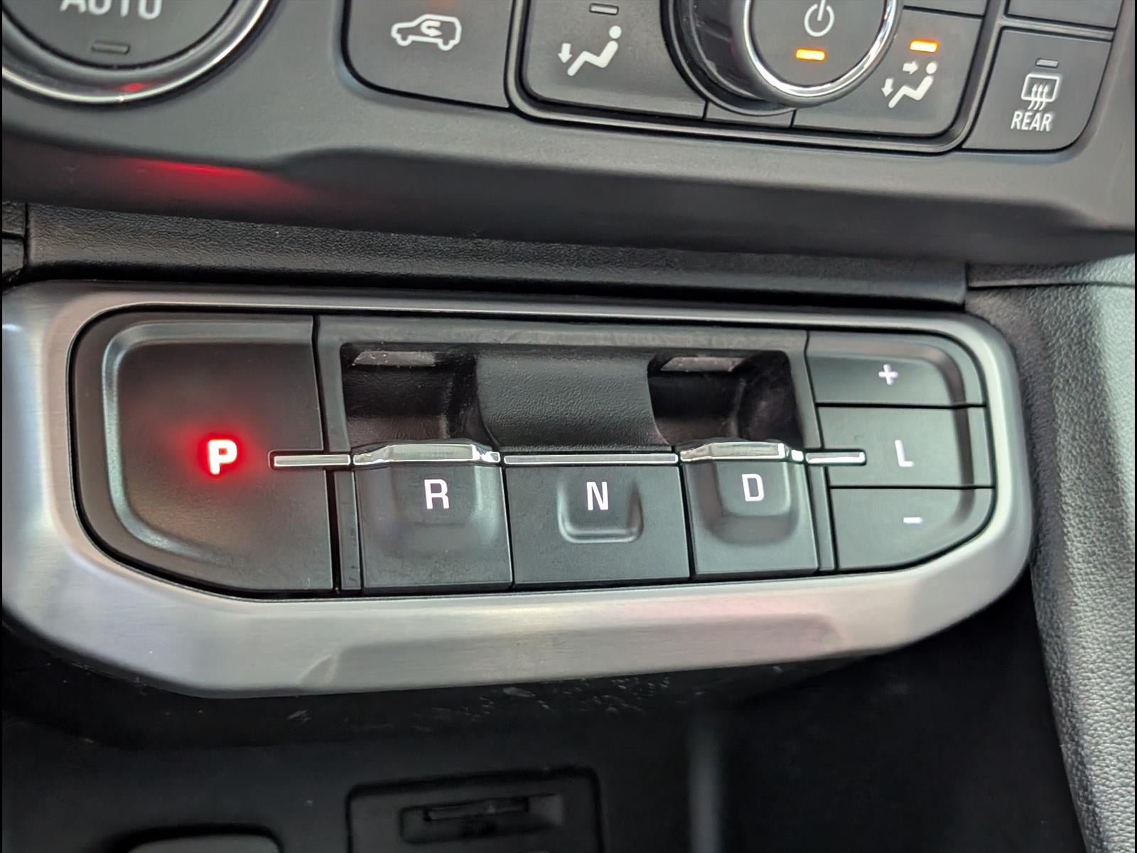 2020 GMC Acadia AT4