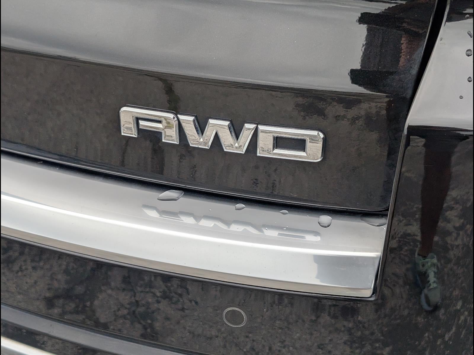 2016 GMC Acadia Denali