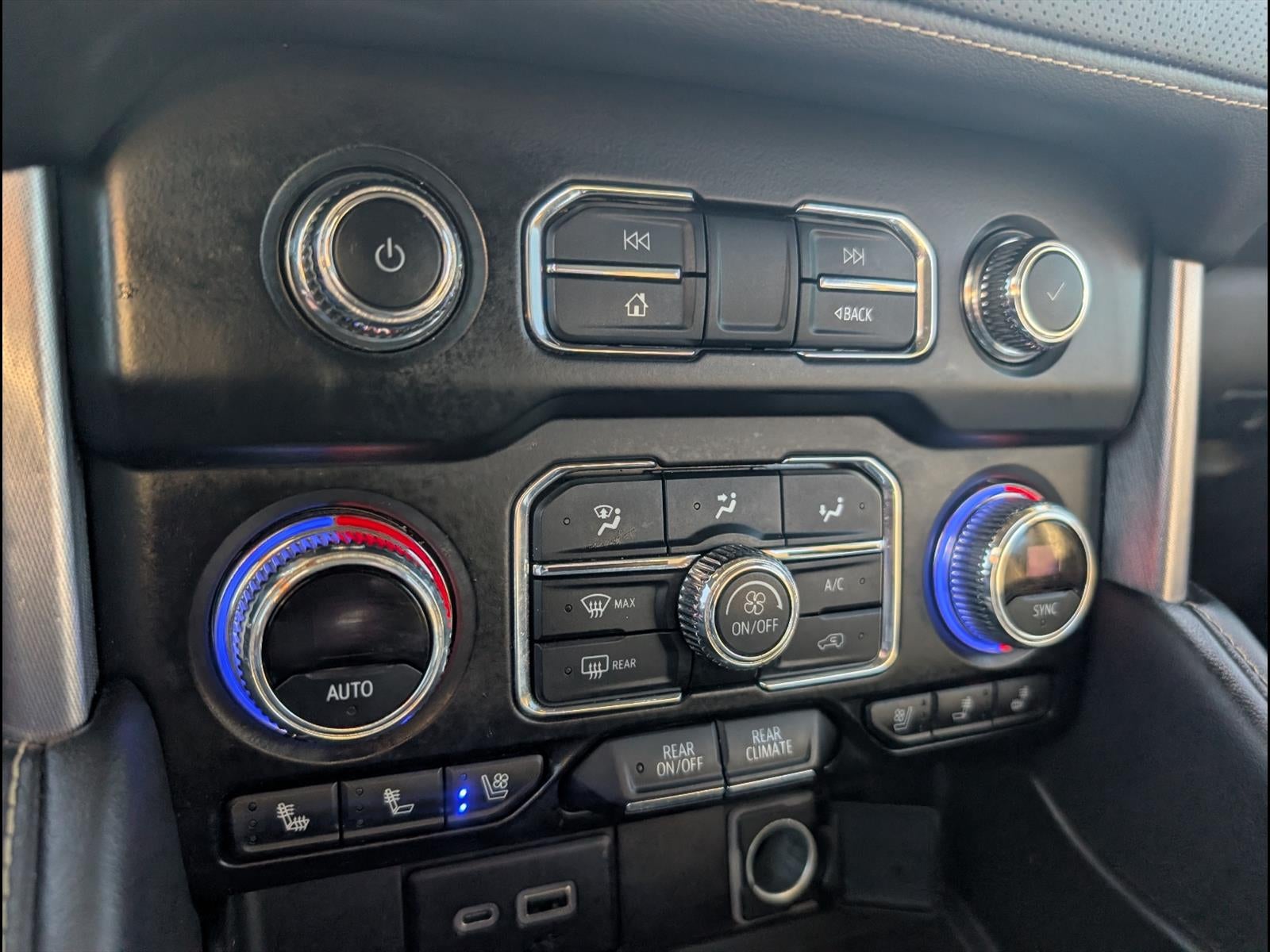 2021 GMC Yukon XL SLT