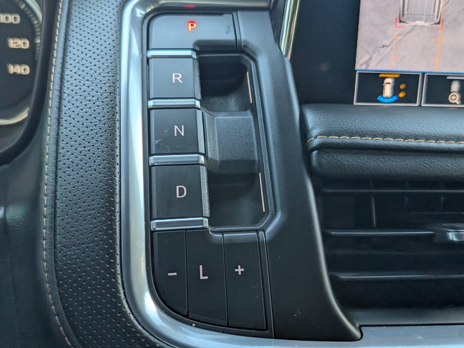 2021 GMC Yukon XL AT4