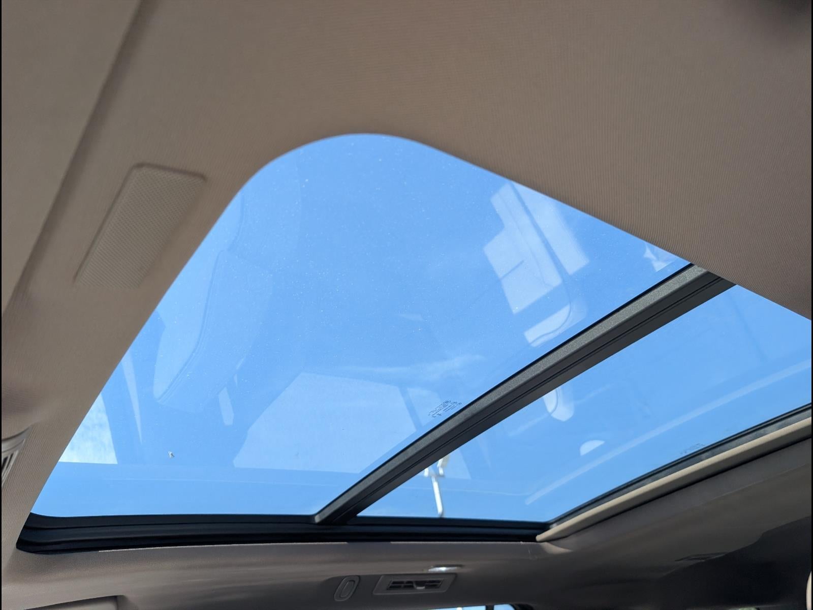 2026 GMC Yukon XL Denali - Photo 8