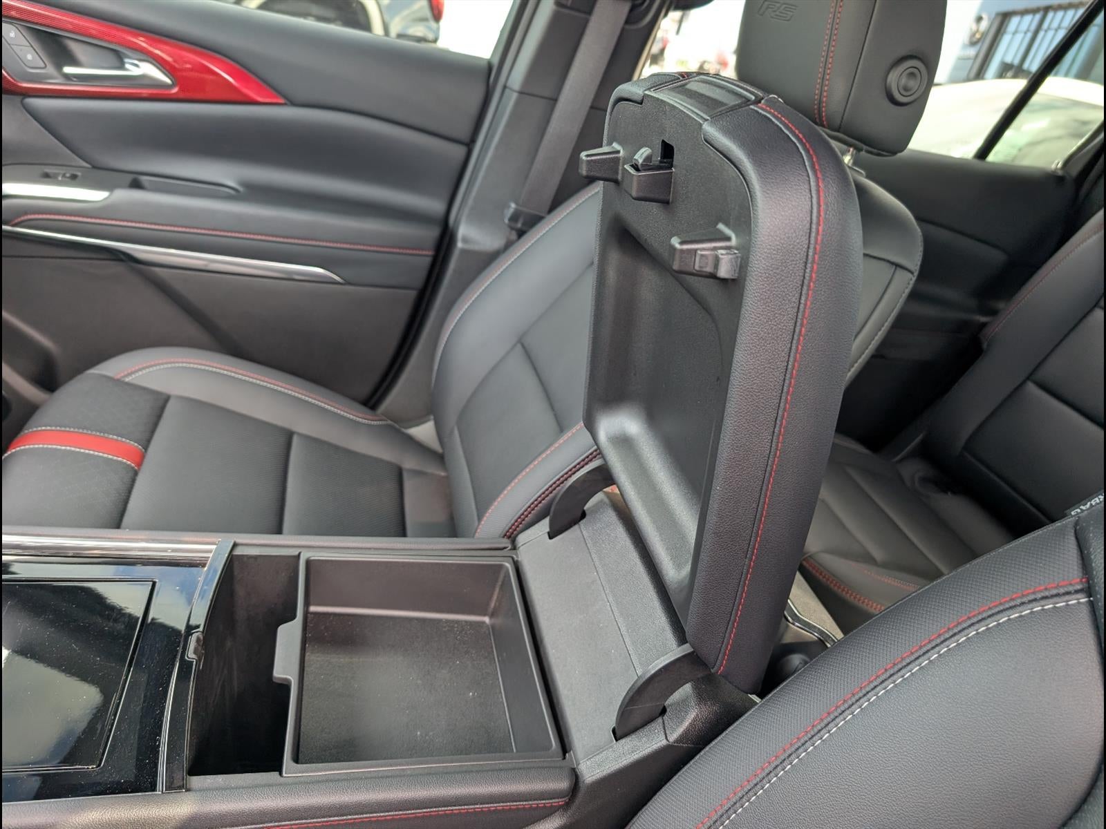 2025 Chevrolet Traverse RS