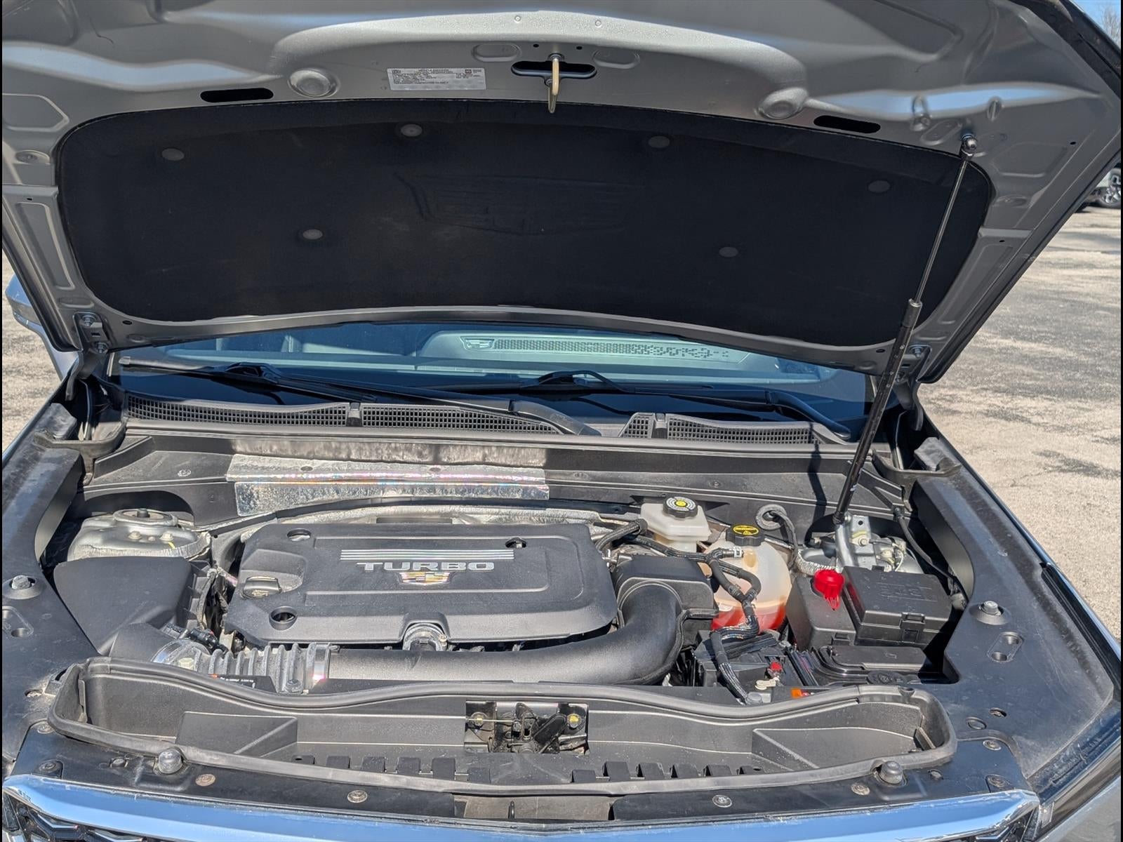 2025 Cadillac XT4 Premium Luxury