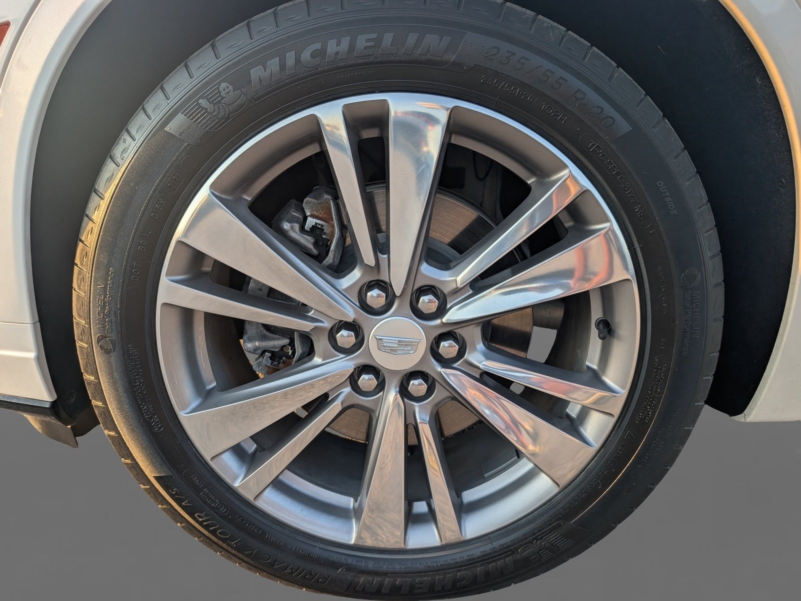 2022 Cadillac XT6 Premium Luxury