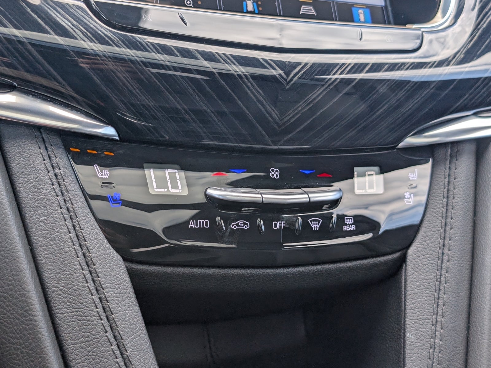 2023 Cadillac XT6 AWD Premium Luxury