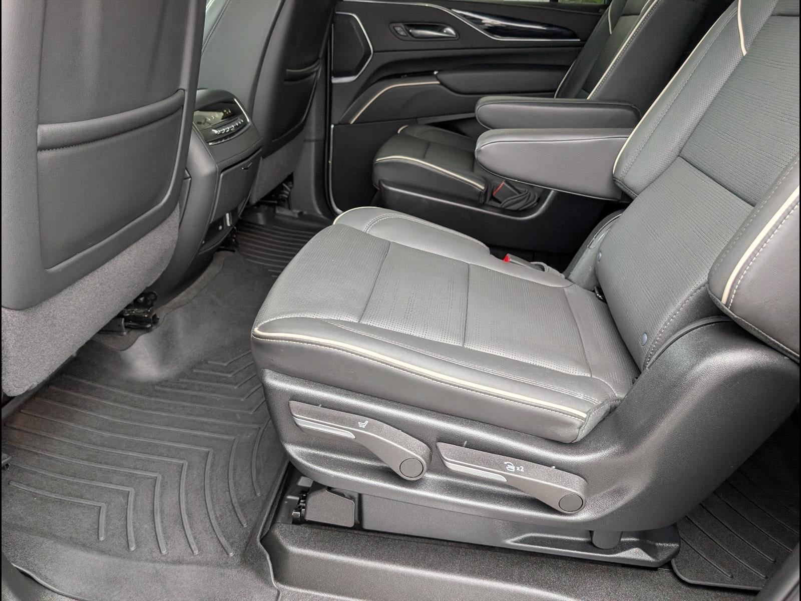 2024 Cadillac Escalade ESV Sport