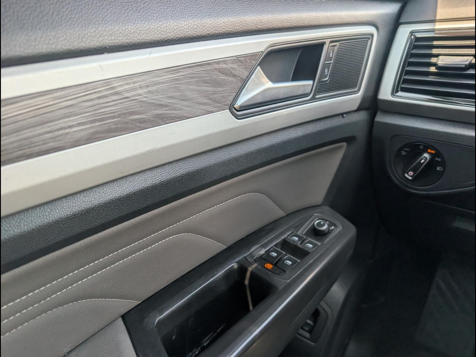 2023 Volkswagen Atlas Cross Sport 3.6L V6 SE w/Technology