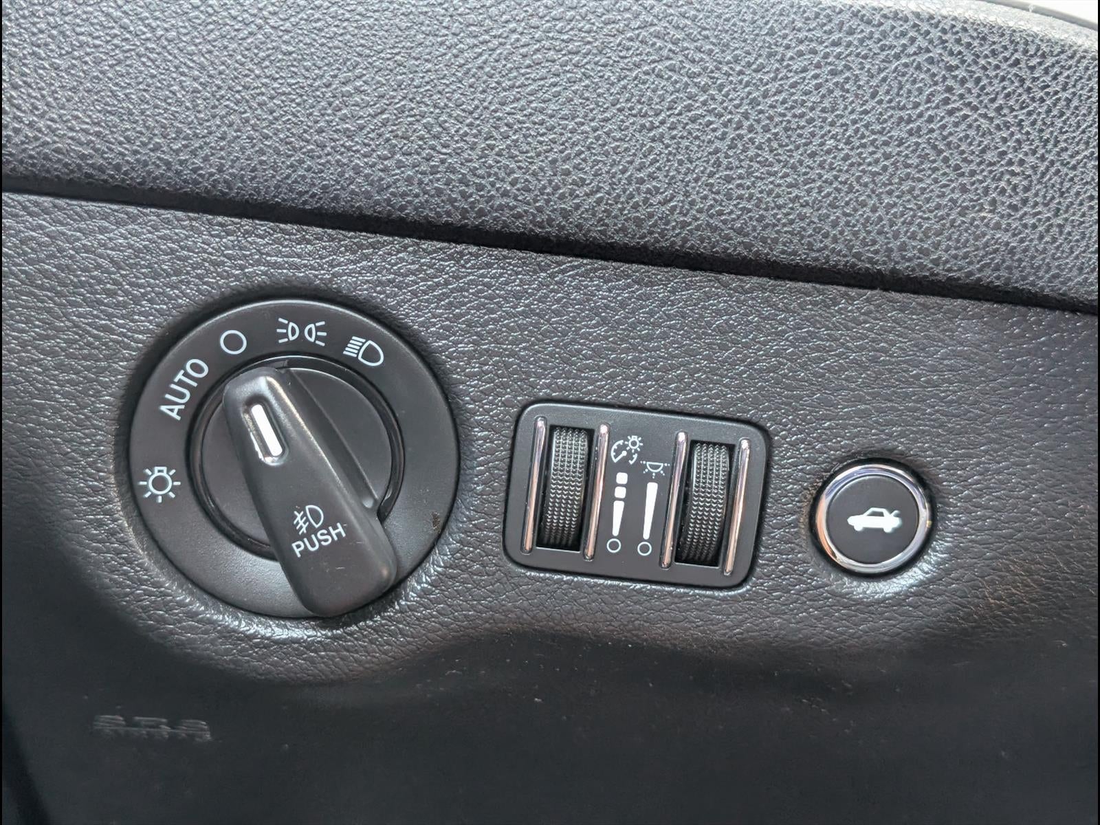 2015 Dodge Charger SXT