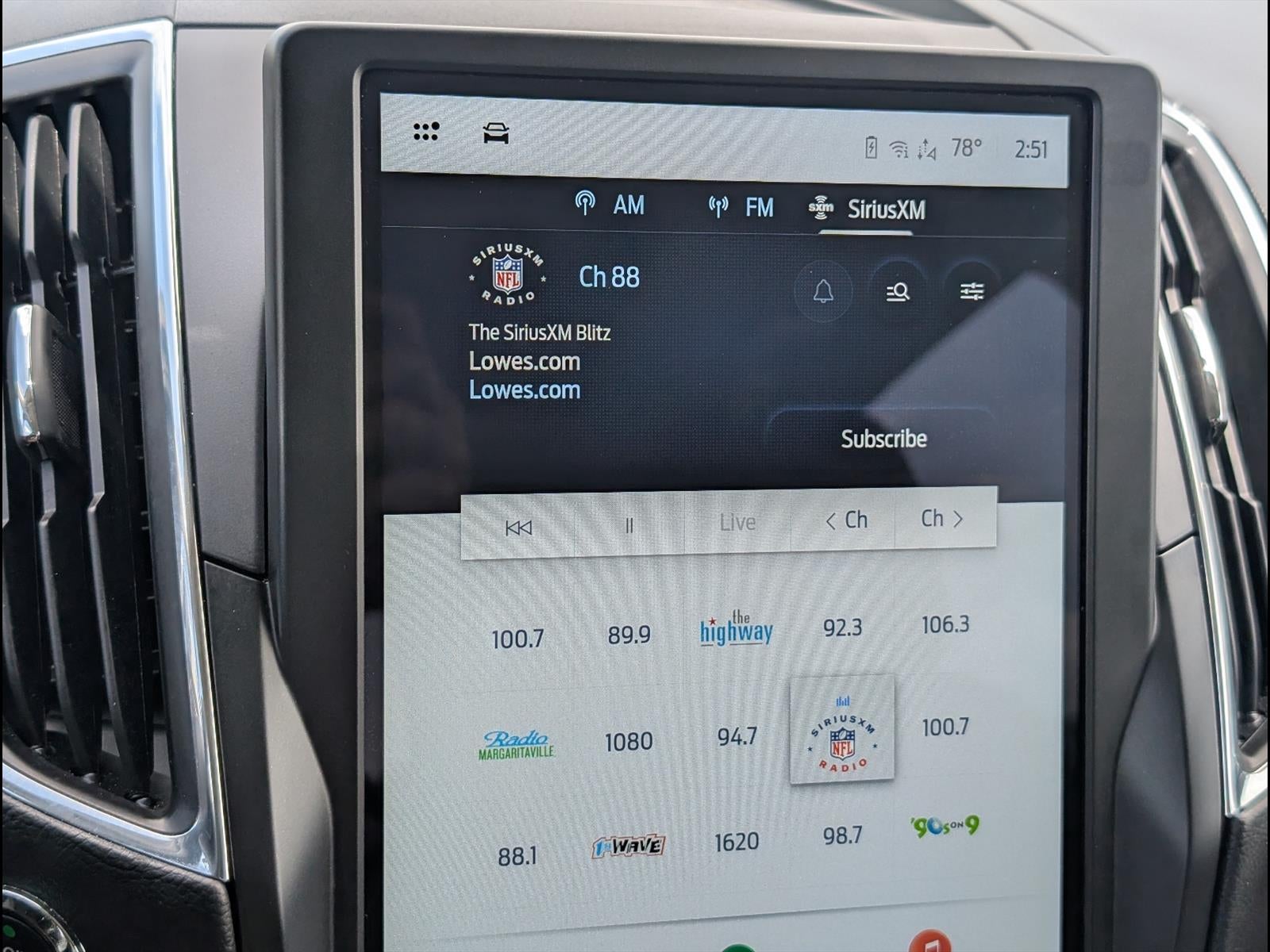2022 Ford Edge Titanium