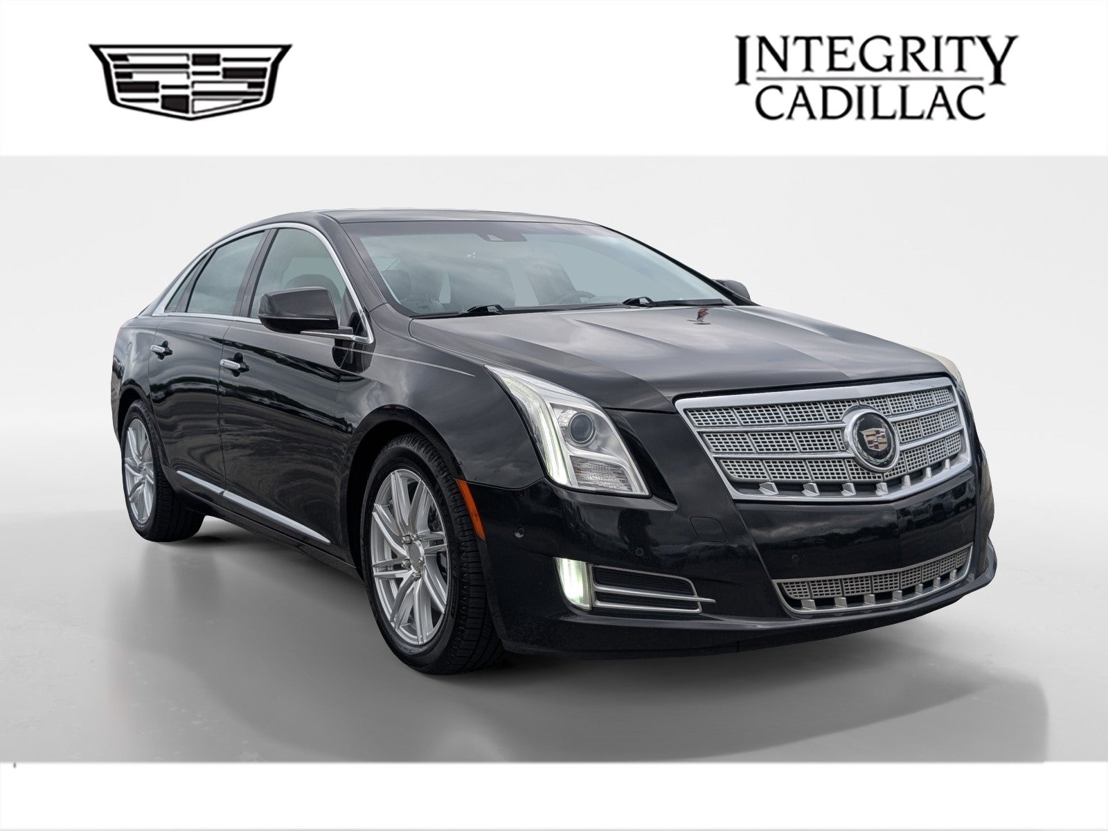 2014 Cadillac XTS 3.6L FWD Platinum Collection's photo