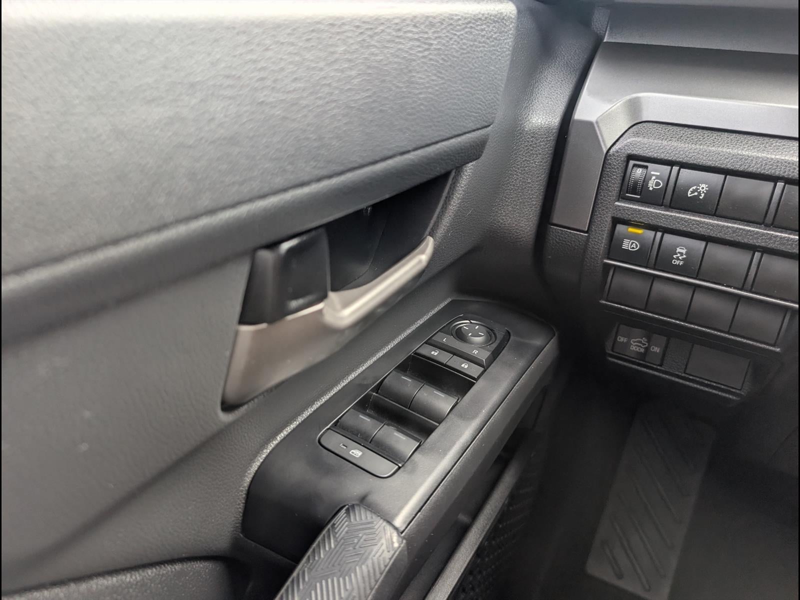 2025 Toyota Tacoma 4WD SR