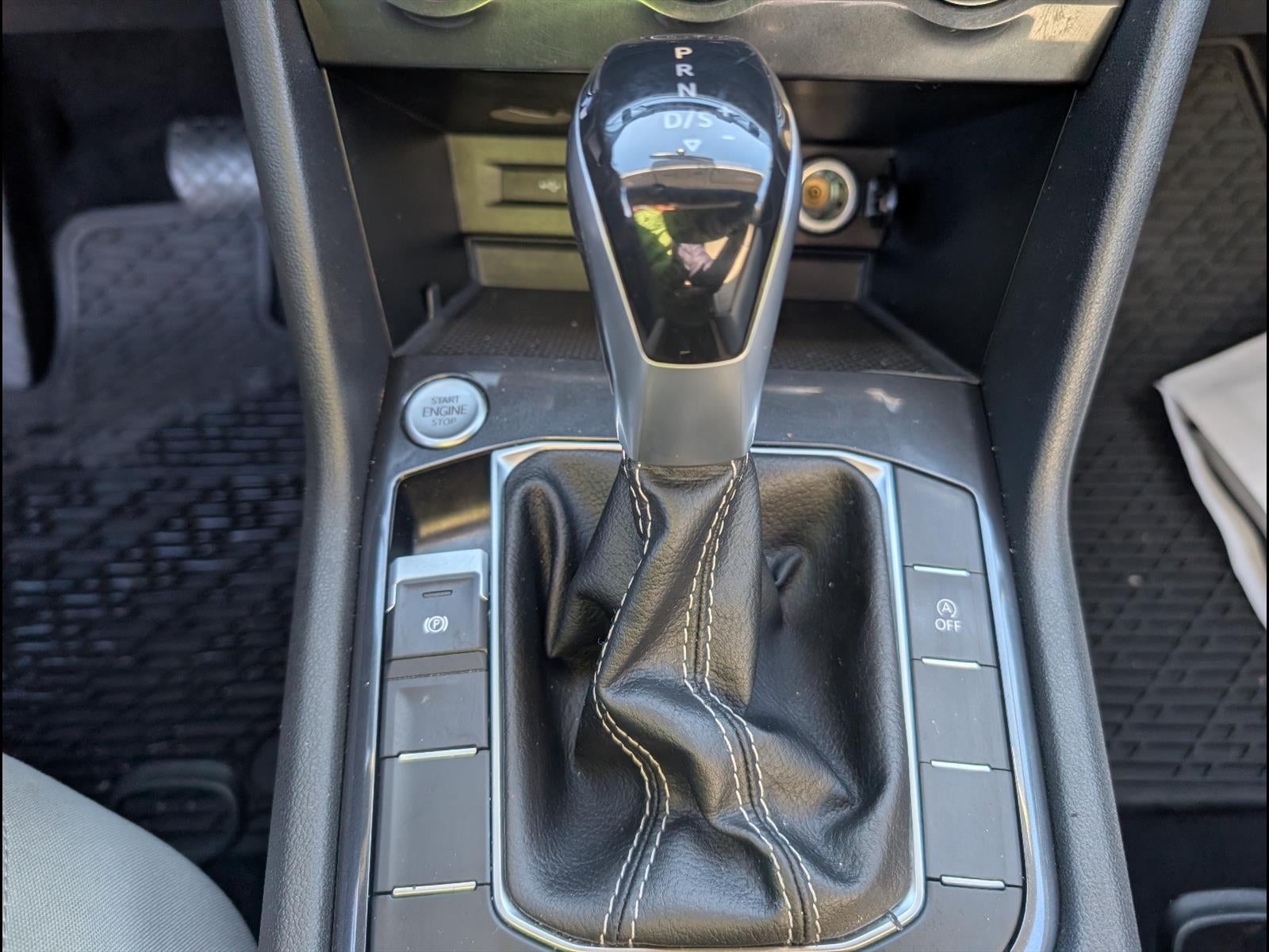 2022 Volkswagen Tiguan S