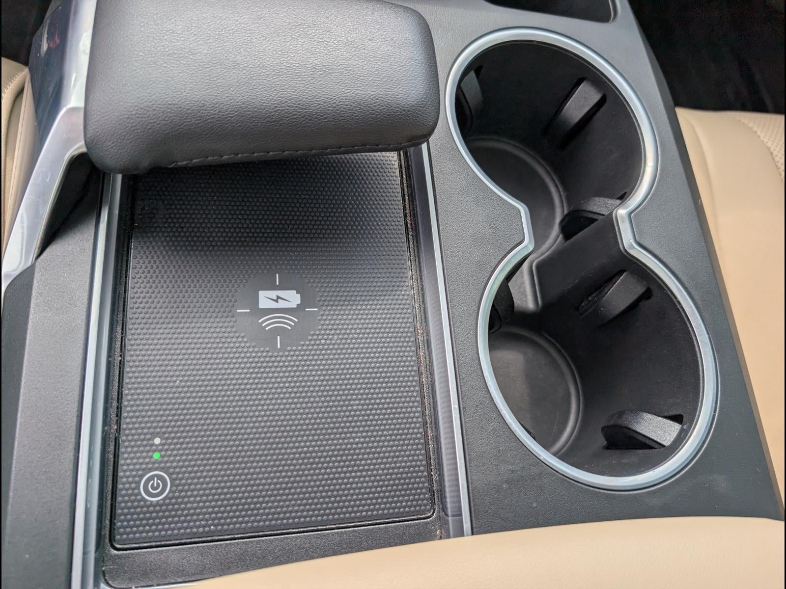 2022 Acura MDX w/Technology Package