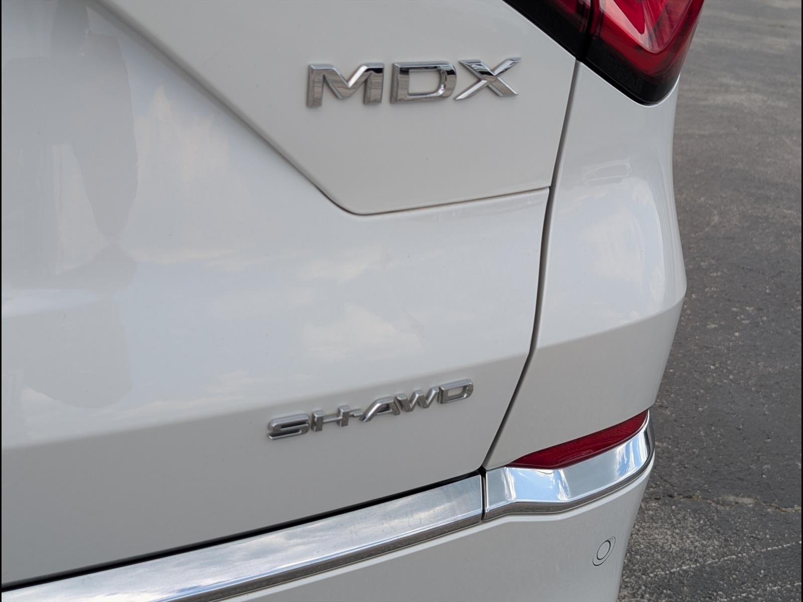 2022 Acura MDX w/Technology Package