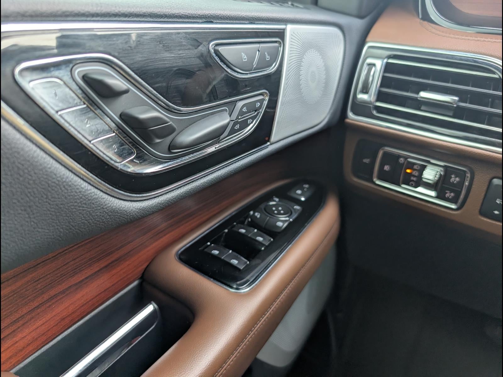 2024 Lincoln Navigator L Reserve