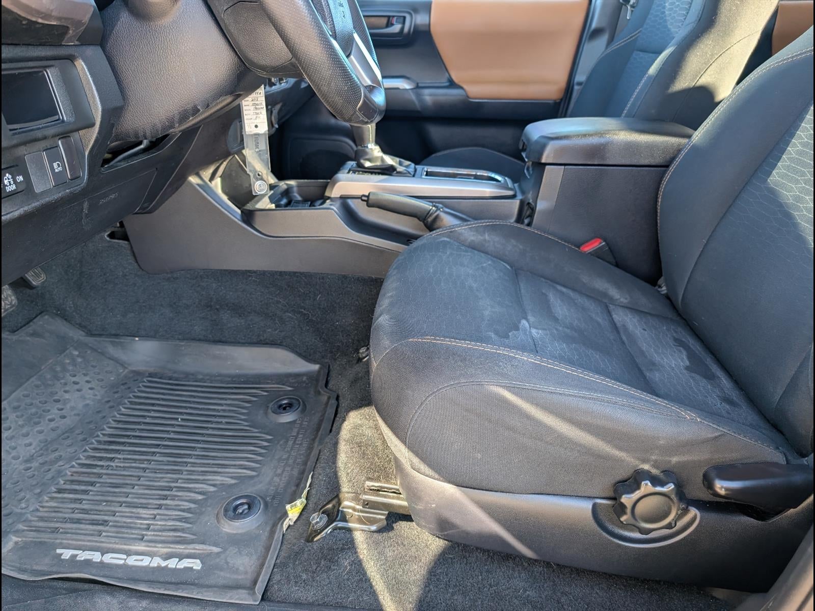 2018 Toyota Tacoma SR