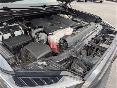 2023 Toyota Tundra 4WD SR5