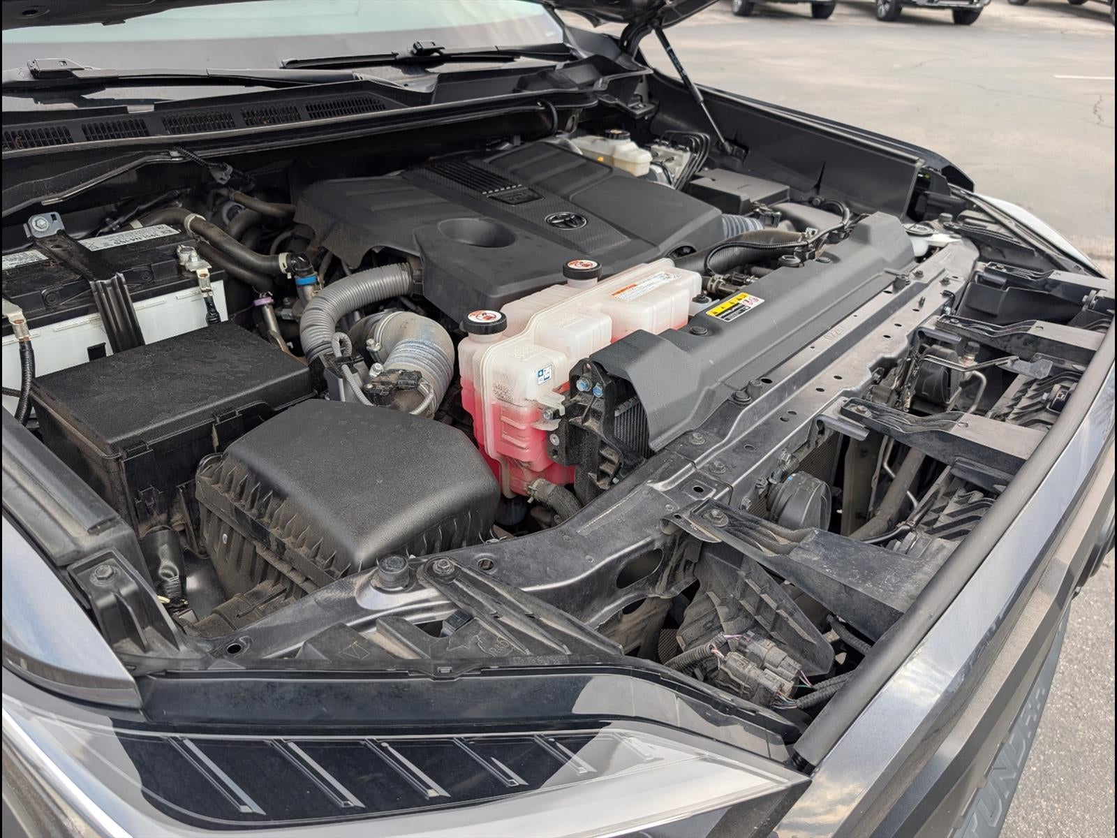 2023 Toyota Tundra 4WD SR5