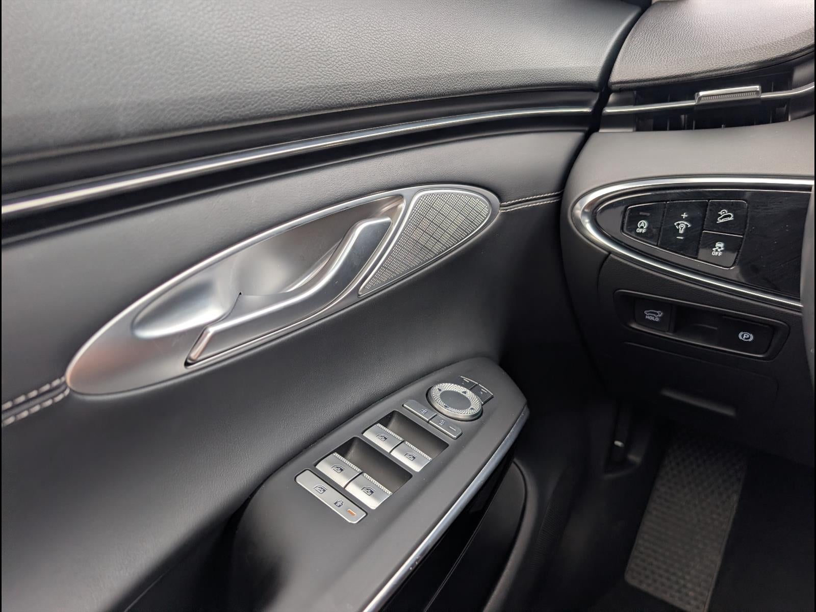 2025 Genesis GV70 2.5T