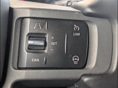 2023 Land Rover Defender X-Dynamic SE