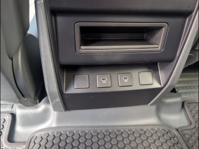 2023 Land Rover Defender X-Dynamic SE