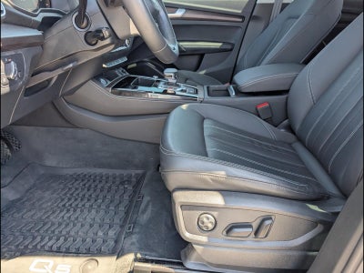 2022 Audi Q5 S line Premium Plus