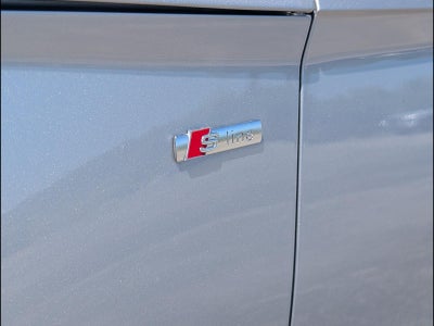 2022 Audi Q5 S line Premium Plus