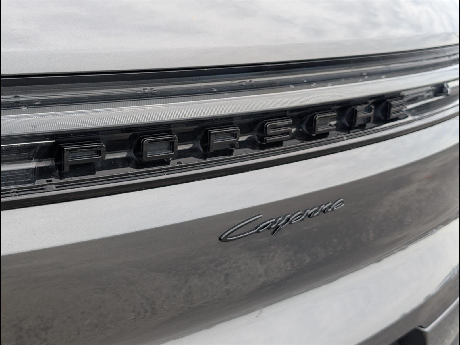 2024 Porsche Cayenne AWD