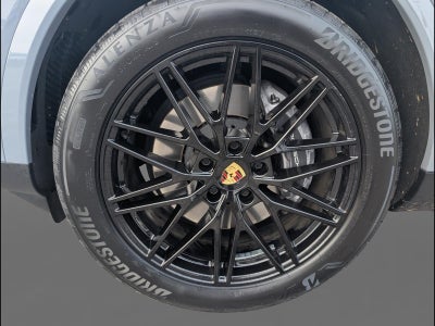 2024 Porsche Cayenne Coupe AWD