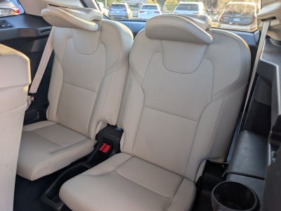 2020 Volvo XC90 Momentum