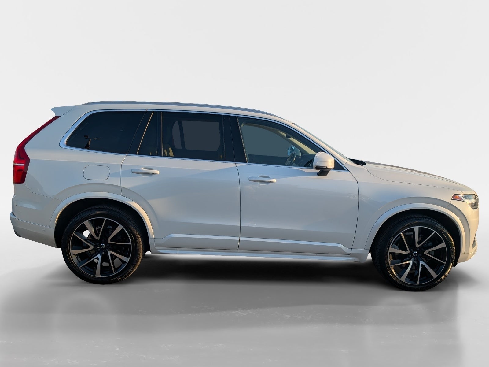 2020 Volvo XC90 Momentum
