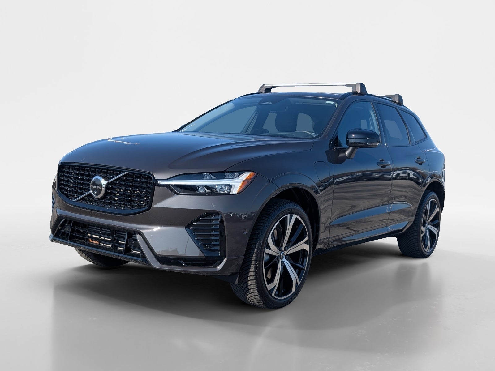 2023 Volvo XC60 Recharge Plug-In Hyb Ultimate Dark Theme