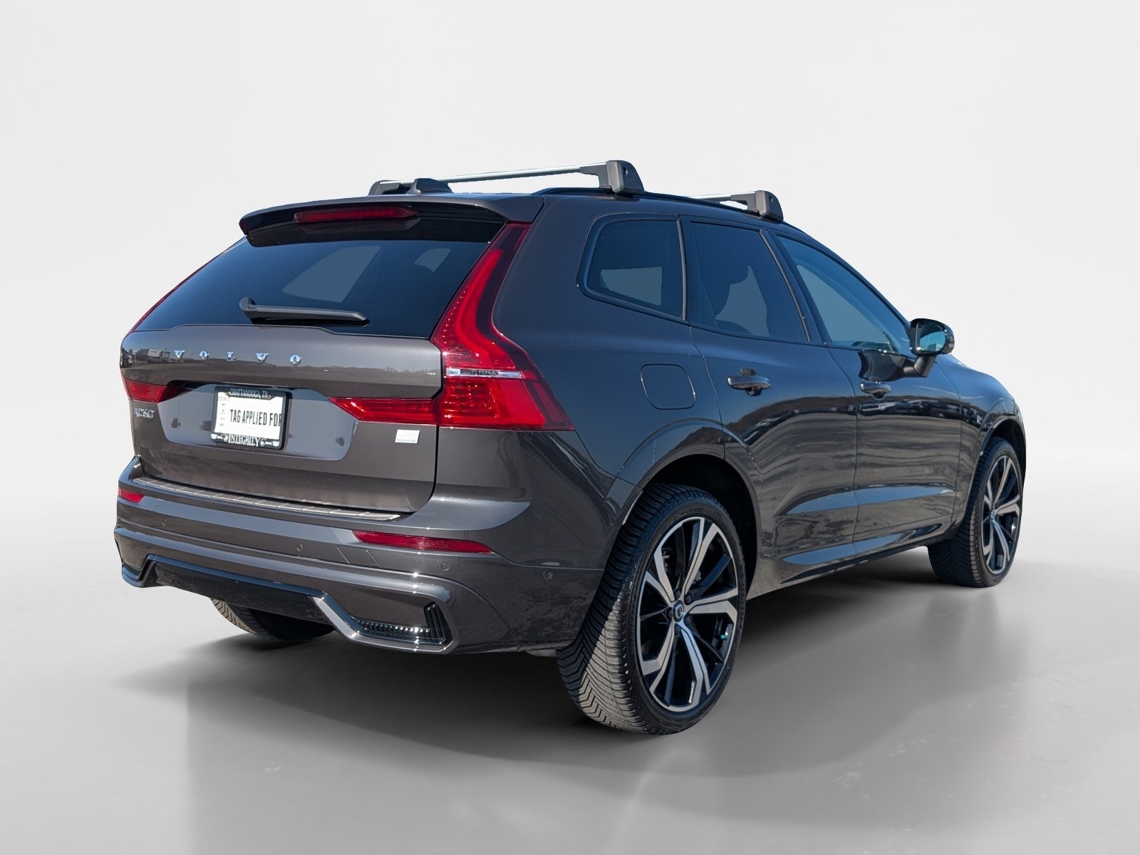 2023 Volvo XC60 Recharge Plug-In Hyb Ultimate Dark Theme